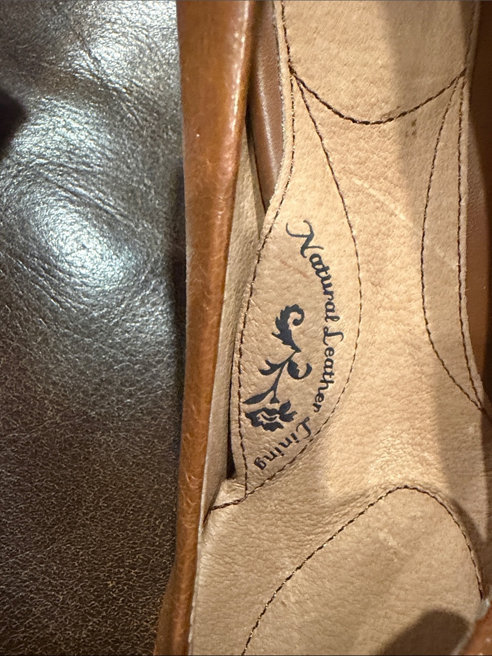 Sofft Women's Tan Leather Loafers with Tassel & Gold Rings - Picture 4 of 10